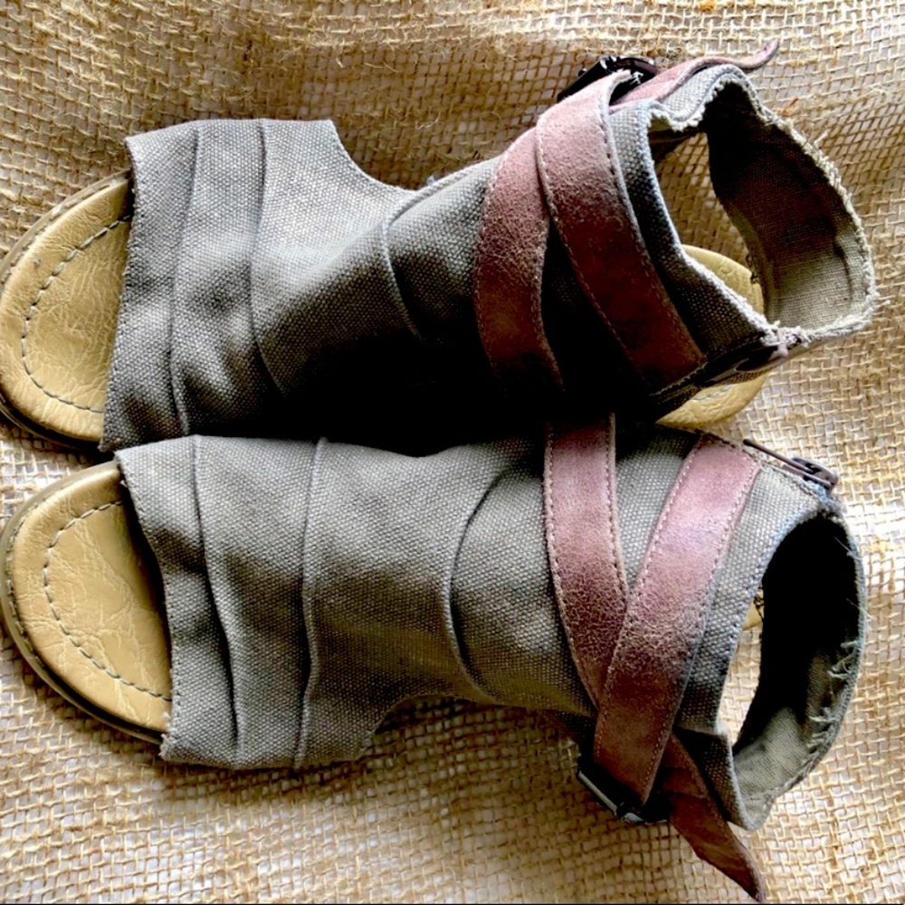 Not Rated sandal from Buckle